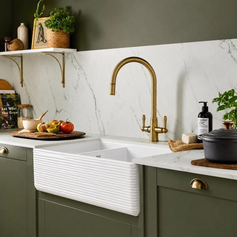 Clearwater Broadway Pull-Out Kitchen Sink Mixer Tap Brushed Brass