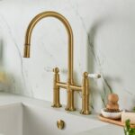 Clearwater Elegance Bridge Pull-Out Kitchen Sink Mixer Tap Brushed Brass