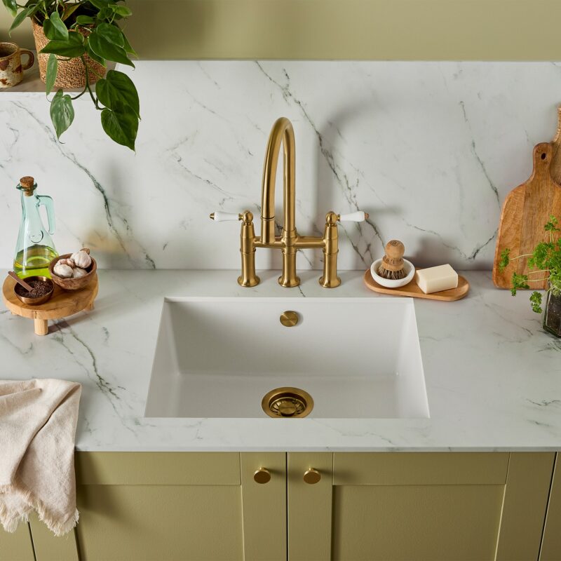 Clearwater Elegance Bridge Pull-Out Kitchen Sink Mixer Tap Brushed Brass