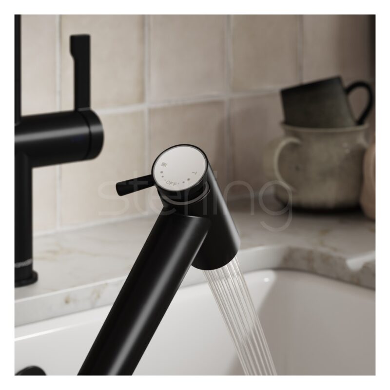 Clearwater Modern Pull Out Spray Matt Black