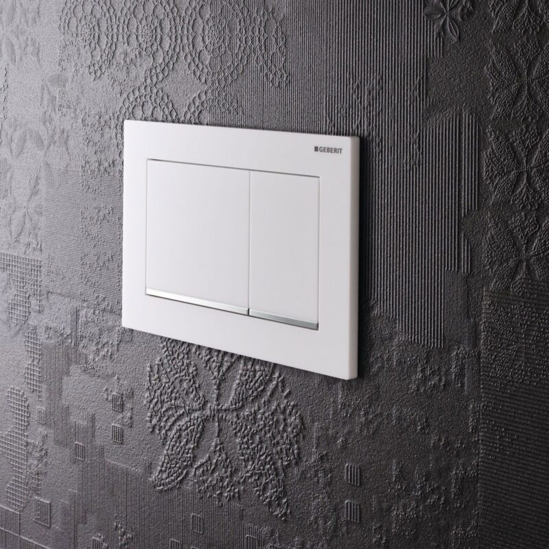 Geberit Omega20 Flush Plate White & Gloss Chrome