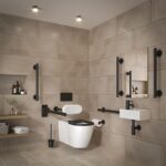 Ideal Standard Concept Freedom Wall Hung Doc M Pack with Black Rails Right Hand