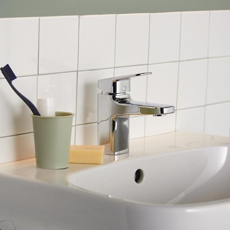 Ideal Standard Ceraplan Single Lever Basin Mixer with Click Waste BD246