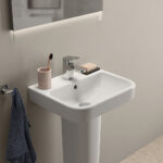 Ideal Standard i.Life B 450mm 1 Tap Hole Basin & Full Pedestal