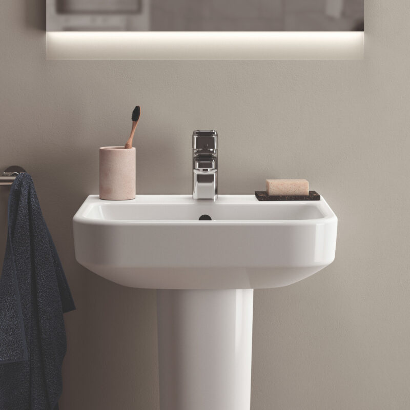 Ideal Standard i.Life B 450mm 1 Tap Hole Basin & Full Pedestal