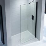 Kudos Ultimate 600mm Glass Panel 8mm & Black Wall Post