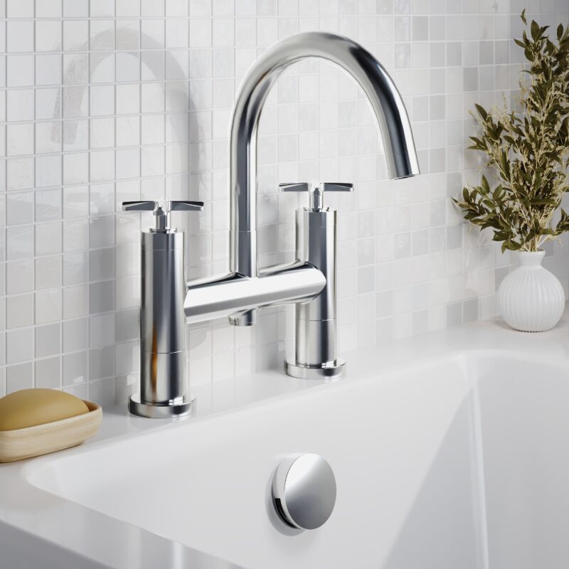 Nuie Aztec Chrome Deck Mounted Bath Filler