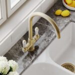 Nuie Traditional Brushed Brass Lever Handle Mono Sink Mixer