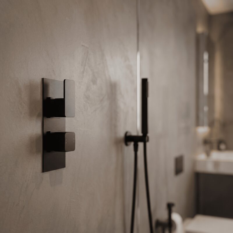 Nuie Windon Matt Black Twin Thermostatic Shower Valve with Diverter