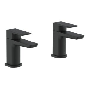 Parkbrook Chi Bath Pillar Taps Black