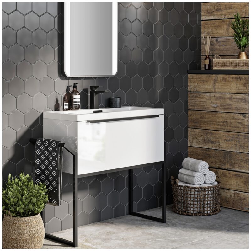 Scudo Muro Black 600mm Wrap Over Handle